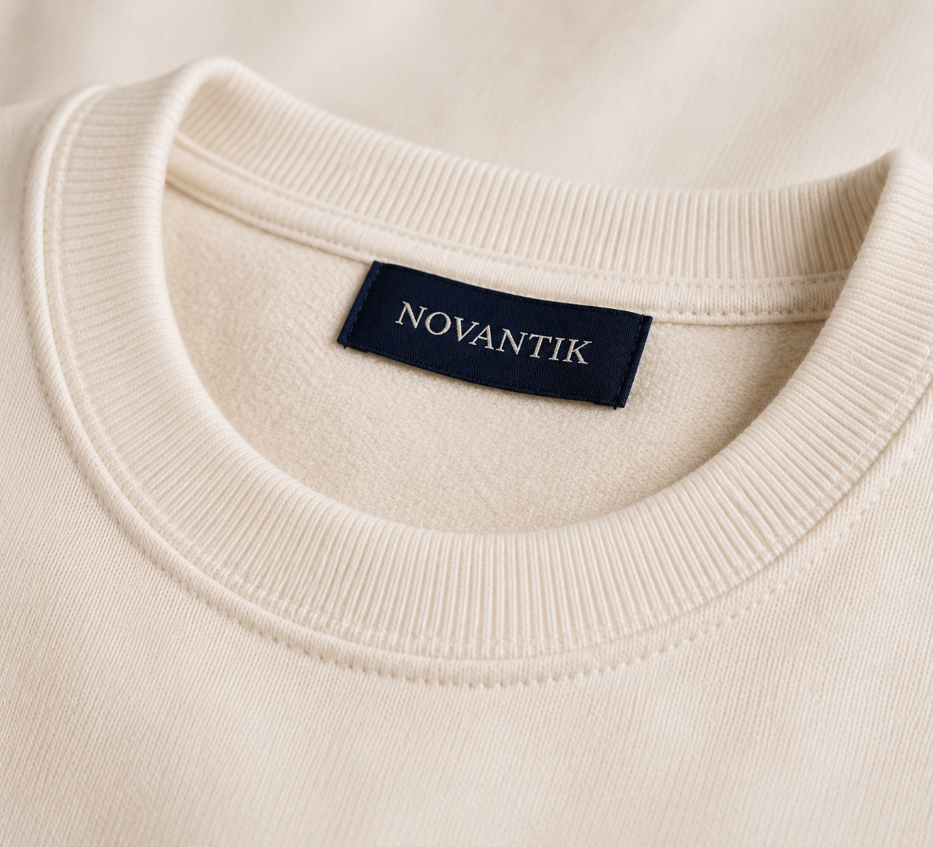 The N°1 Sweatshirt Ivory